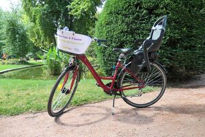 Location de vélos mécaniques avec porte-bébé à Vienne